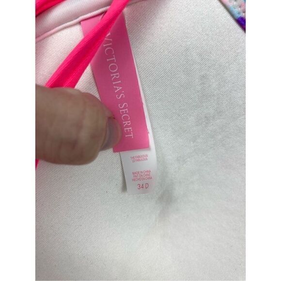 Victoria’s Secret front closure the fabulous swim top with strappy back - Picture 3 of 3